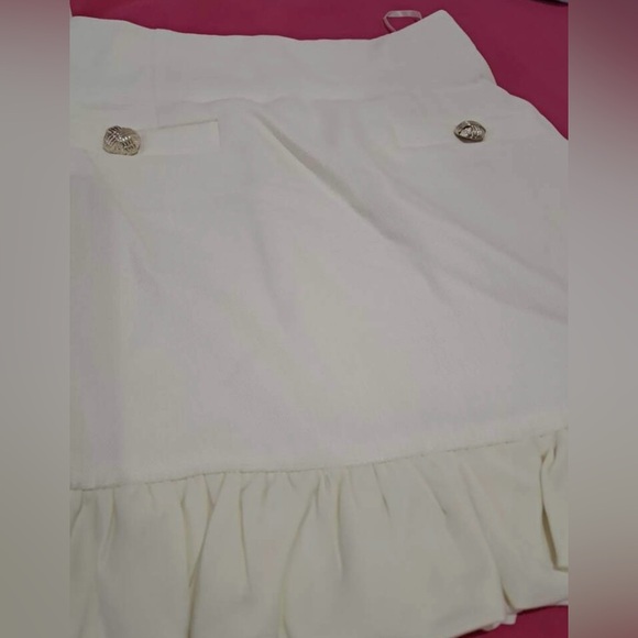 Elegant Cream Sleeveless Top and Skirt Set-Missing external and internal tags - Picture 6 of 6